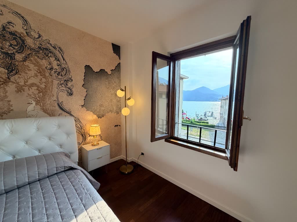 Attico Frontelago – ogni finestra un quadro