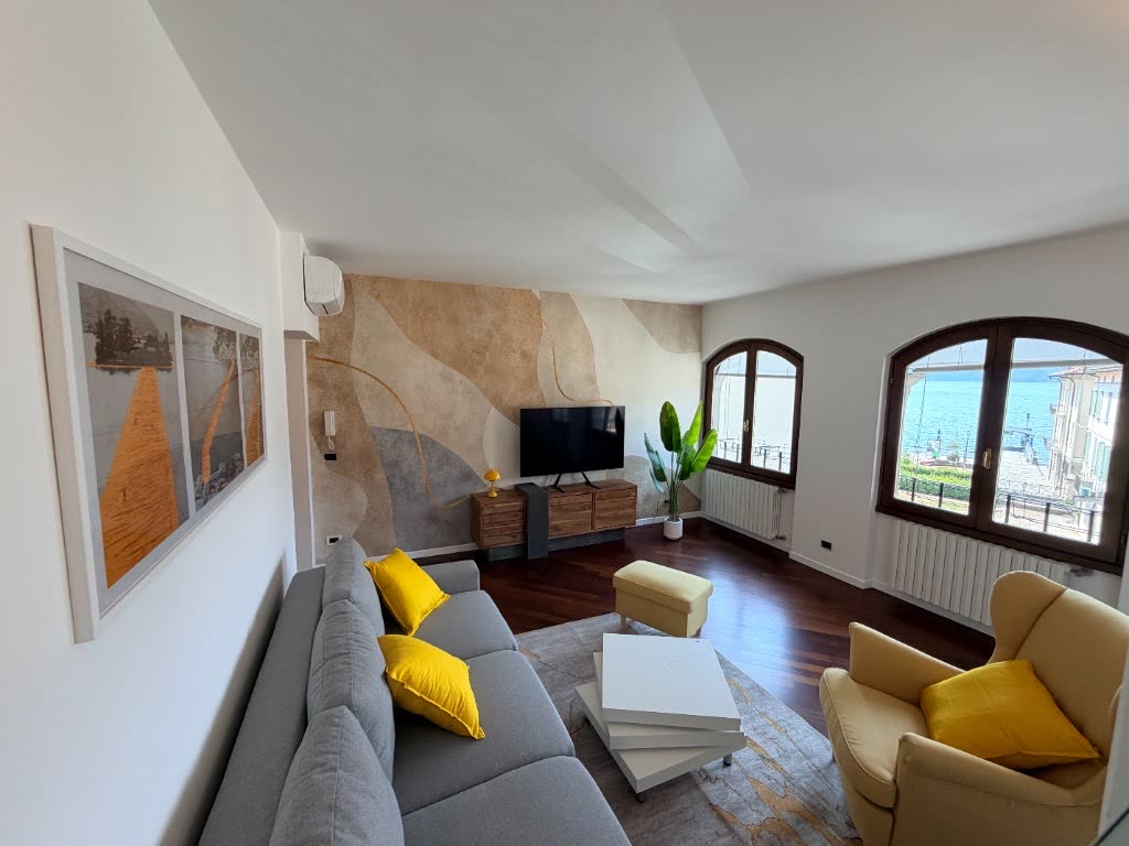 Zona Living – Attico Frontelago
